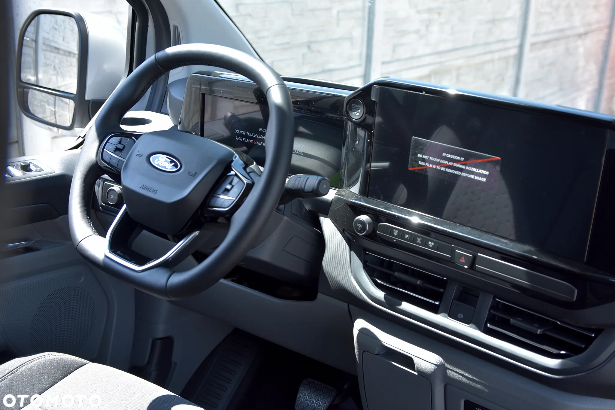 Ford Tourneo Custom 2.0 EcoBlue 320 L2 Titanium - 22