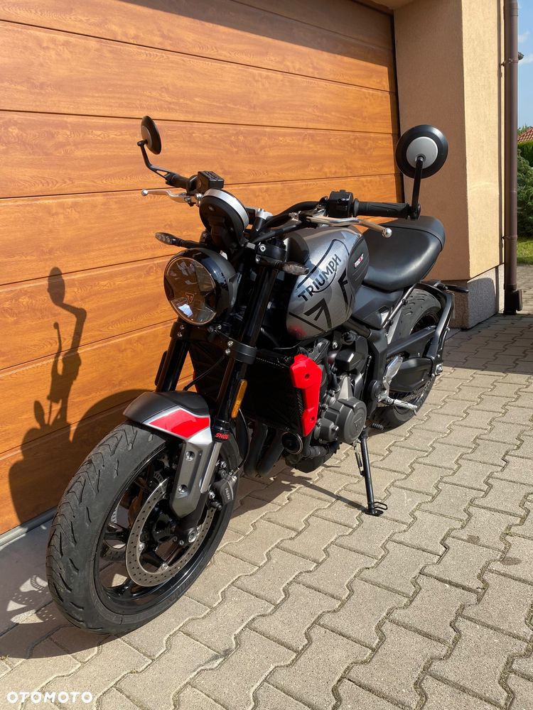 Triumph Trident - 8