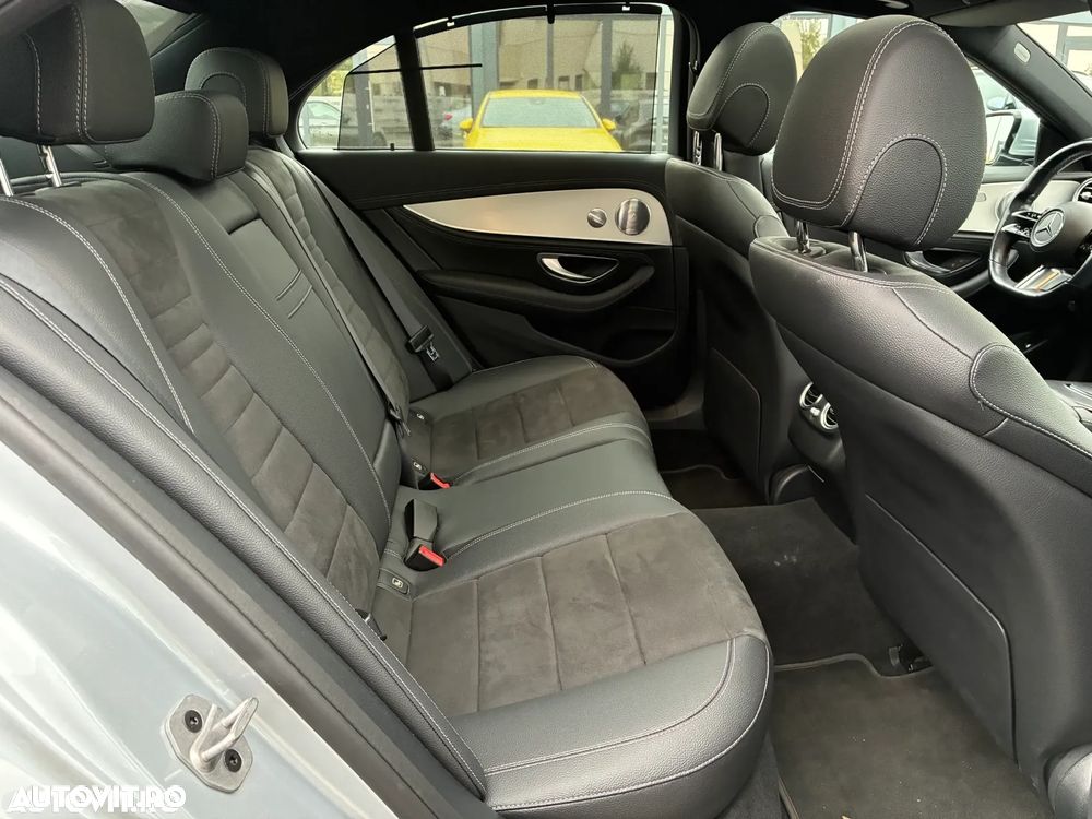 Mercedes-Benz E 300 de 4Matic 9G-TRONIC AMG Line - 21