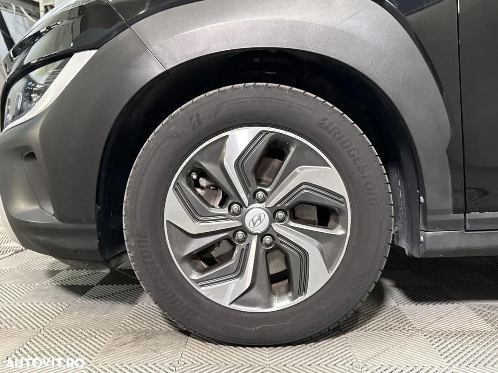 Hyundai KONA - 14