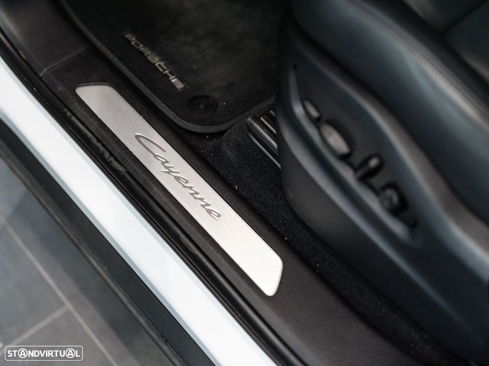 Porsche Cayenne E-Hybrid Tiptronic S - 44