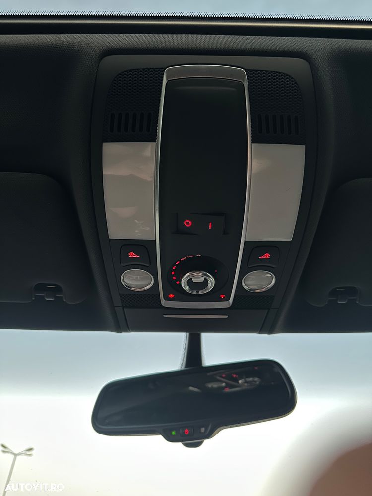 Audi A6 2.0 TDI DPF Multitronic Avant - 26