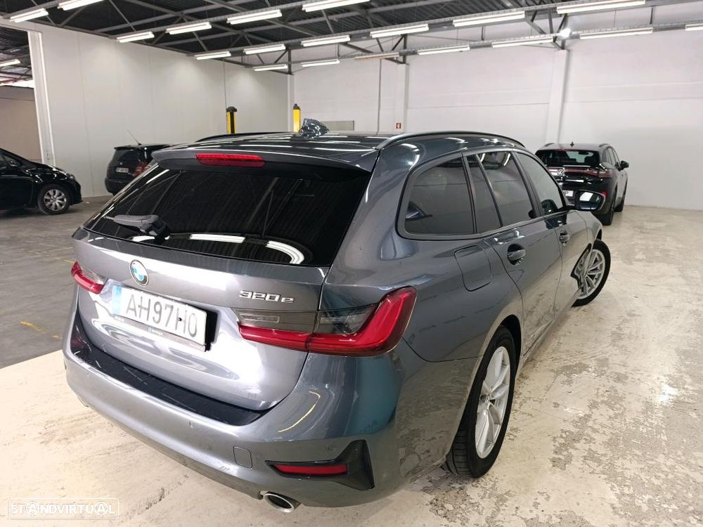 BMW 320 e Corporate Edition Auto - 3