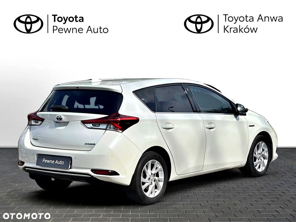 Toyota Auris - 5