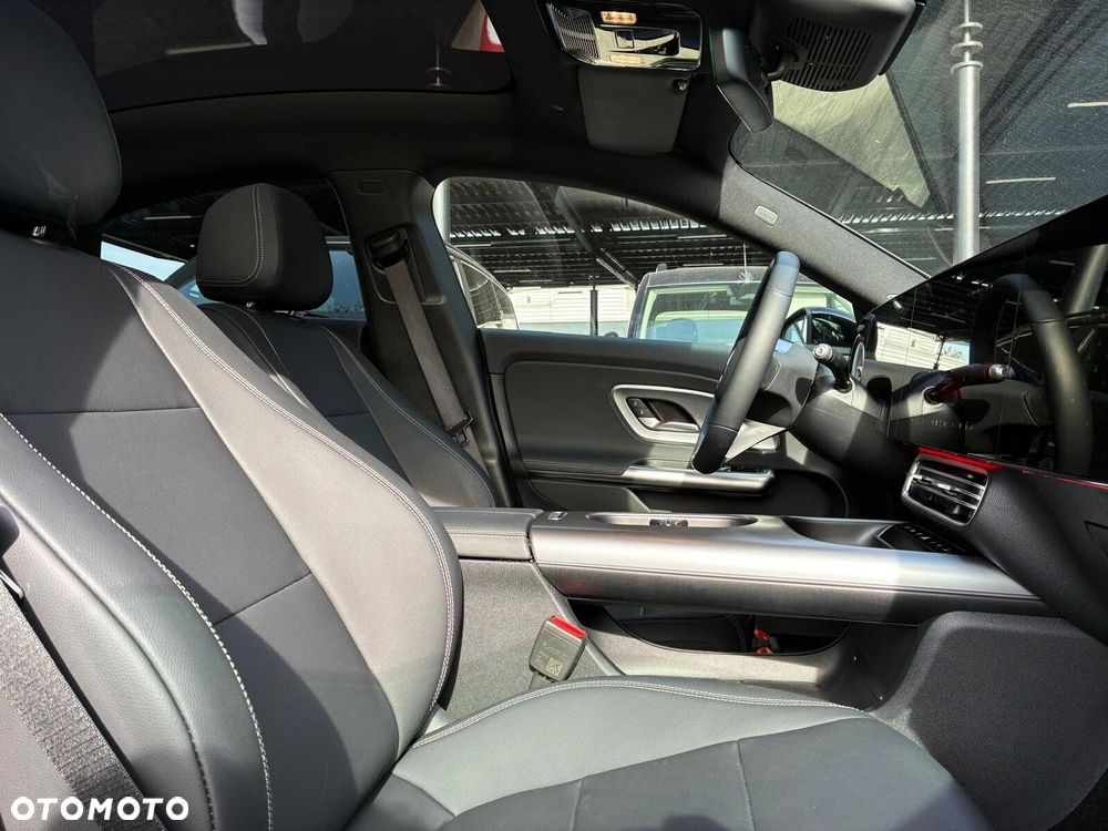 Mercedes-Benz CLA - 16