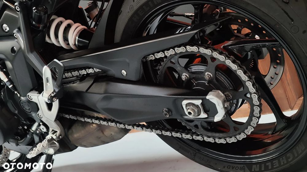 Triumph Tiger - 24