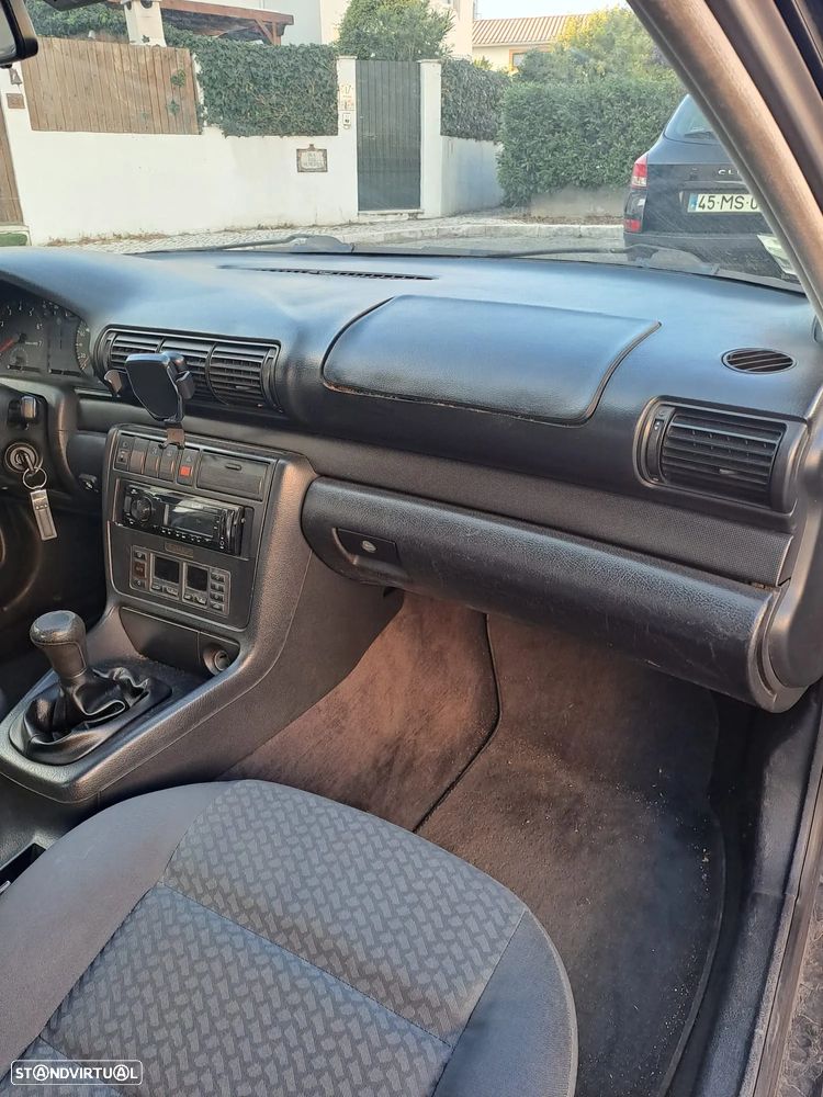 Audi A4 1.6 Plus - 6