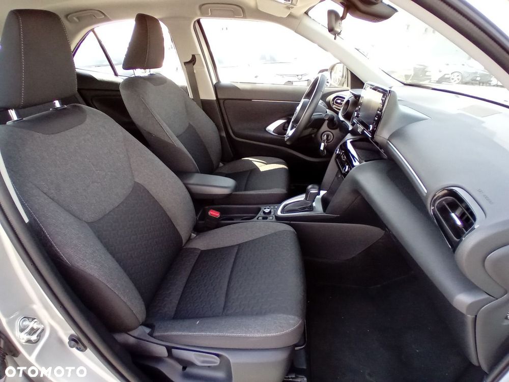 Toyota Yaris Cross Hybrid 1.5 Comfort 4x4 - 31