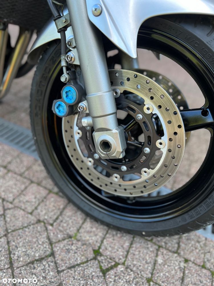 Yamaha FZS - 14