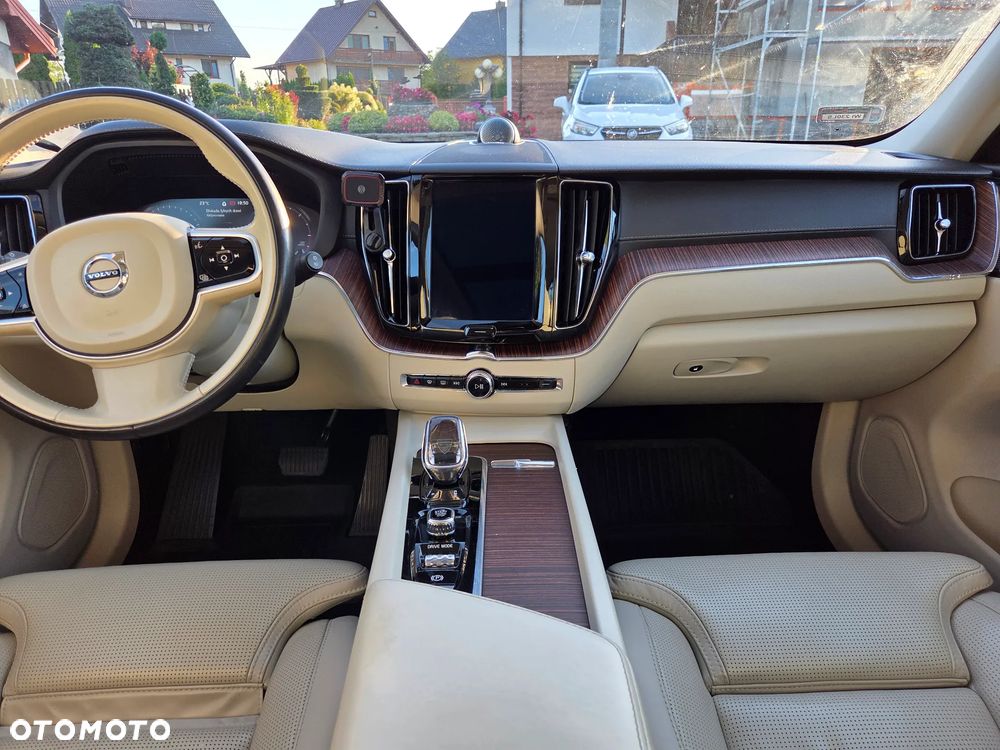 Volvo XC 60 B4 D Inscription - 15