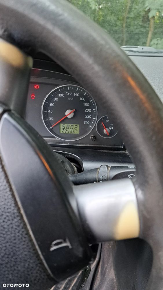 Ford Mondeo 1.8 Trend - 7