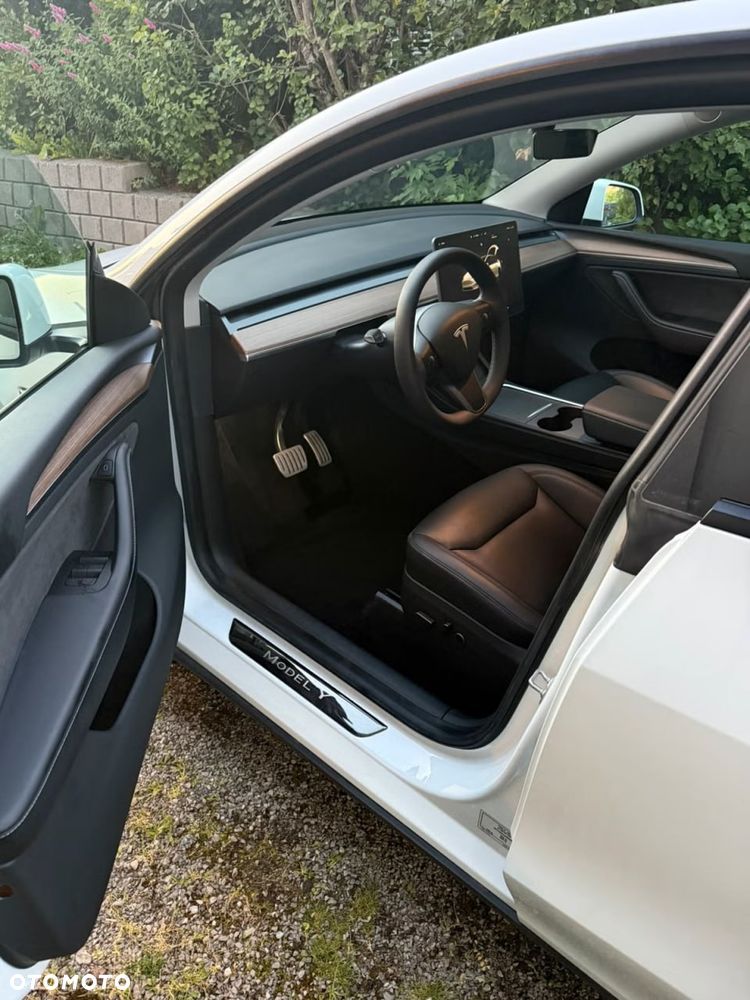 Tesla Model Y Performance AWD - 20