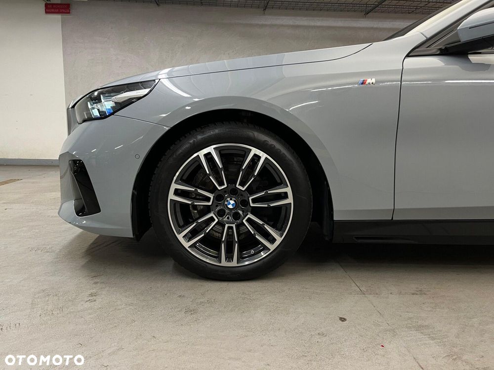 BMW Seria 5 520d xDrive mHEV M Sport - 16