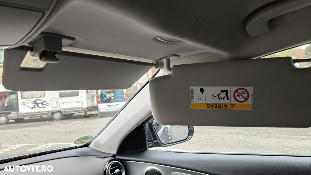 Mercedes-Benz E 220 d 4MATIC 9G-TRONIC Avantgarde - 32