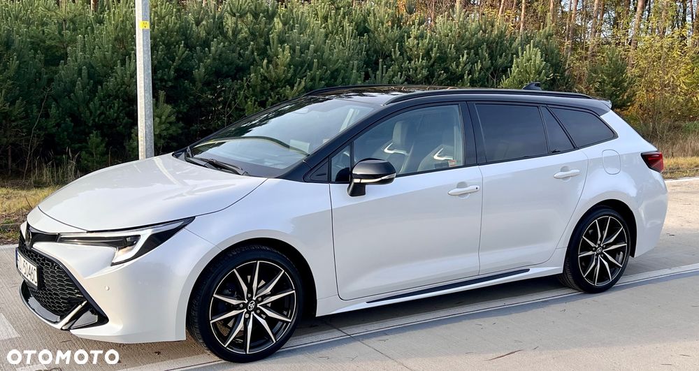 Toyota Corolla 2.0 Hybrid GR Sport Dynamic - 28