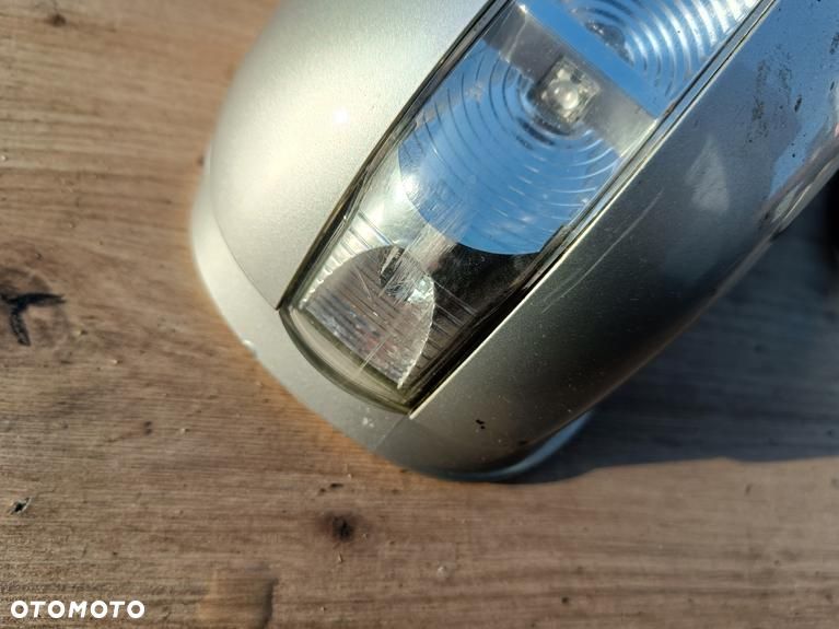 MERCEDES W211 LUSTERKO PRAWE 744 EU 9 pinów Manualnie Składane - 2