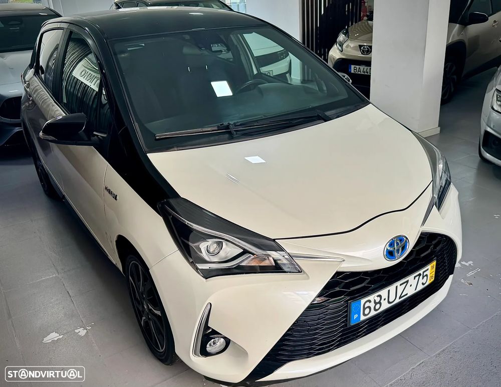 Toyota Yaris 1.5 HSD Square Collec.White - 20