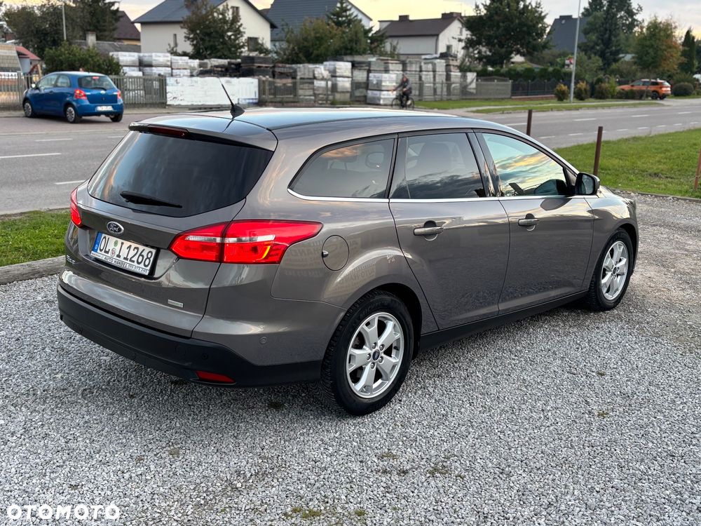 Ford Focus - 28