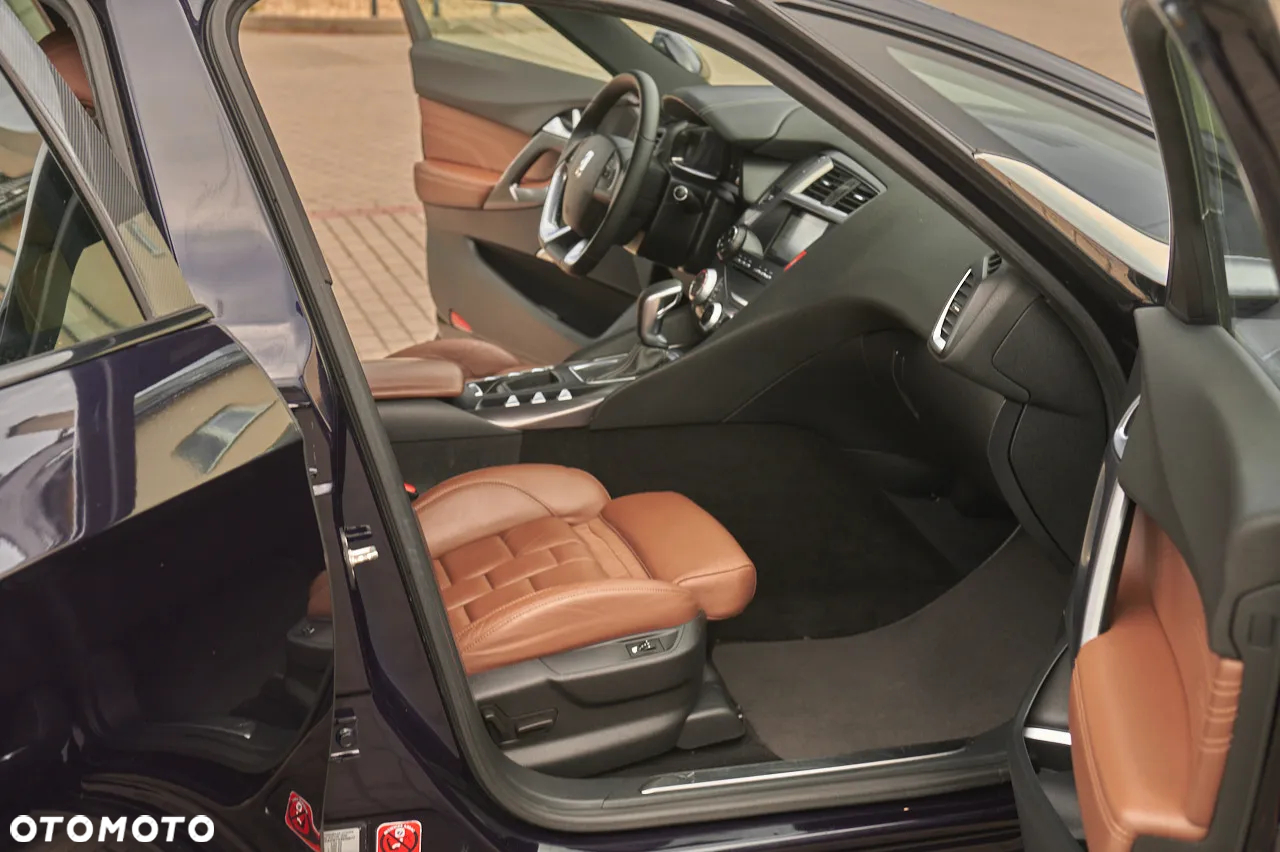 DS Automobiles DS 5 - 30