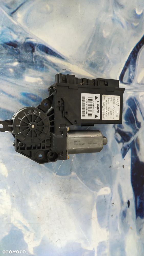 AUDI A4 B6, B7 SILNICZEK SZYBY LEWY TYL 8E0959801A - 1