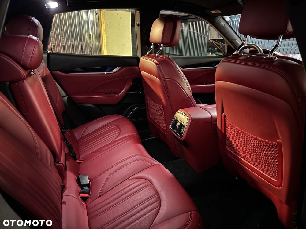 Maserati Levante Granlusso - 8