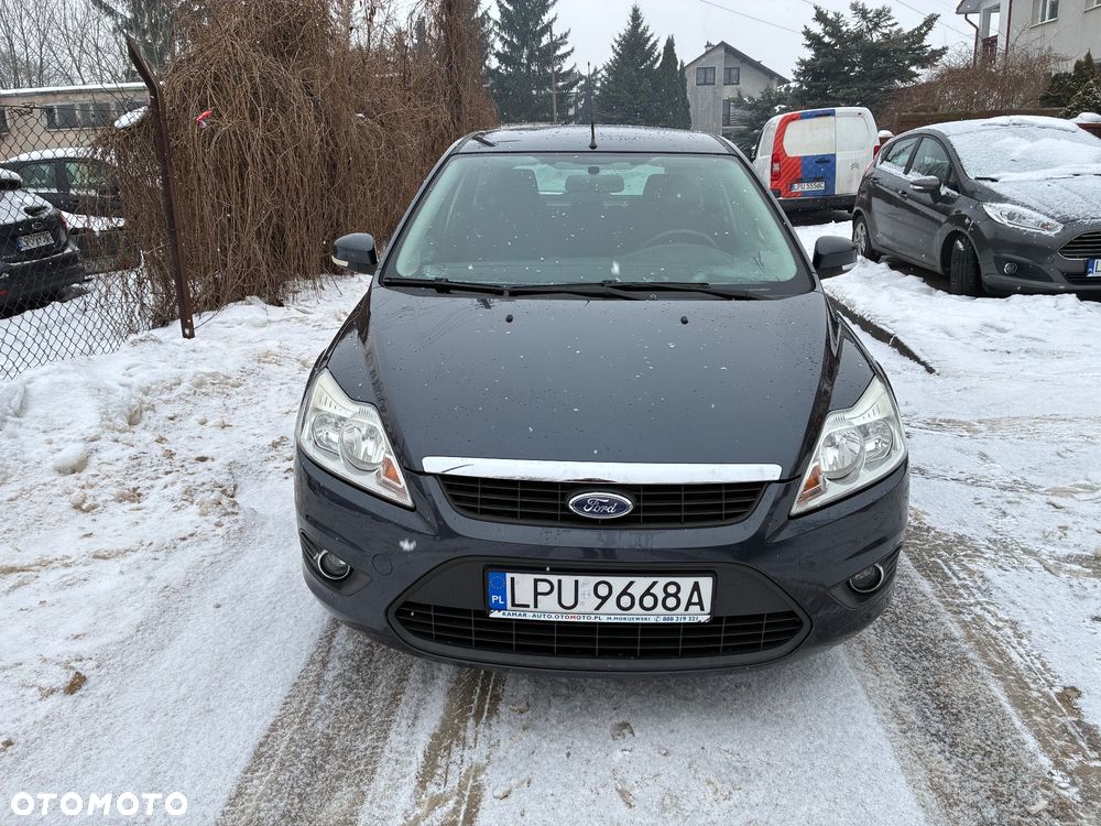 Ford Focus 1.6 16V Ambiente - 2