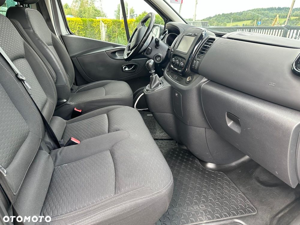 Opel Vivaro - 8