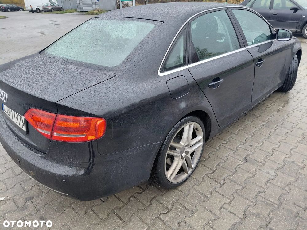 Audi A4 Limousine - 2