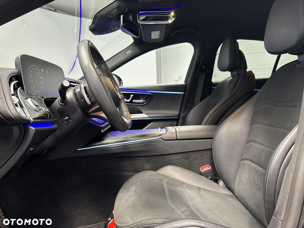 Mercedes-Benz Klasa E 300 de PHEV 4-Matic AMG 9G-Tronic - 13