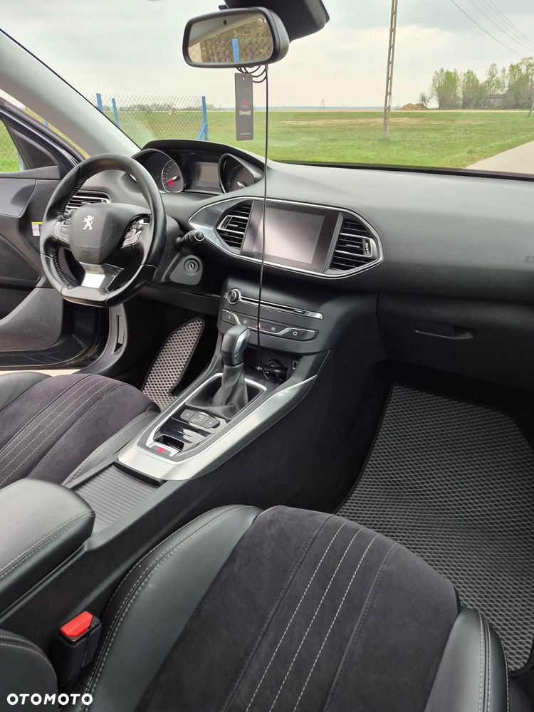 Peugeot 308 - 11