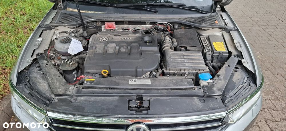 Volkswagen Passat 2.0 TDI BMT Highline DSG - 36
