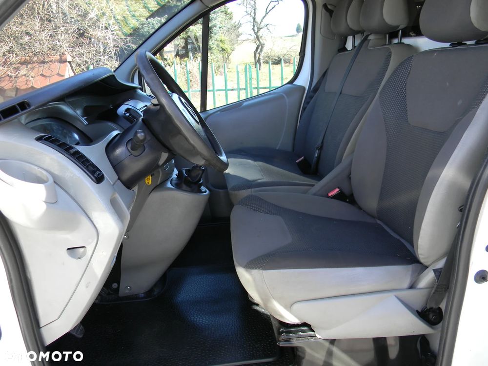 Opel Vivaro - 16