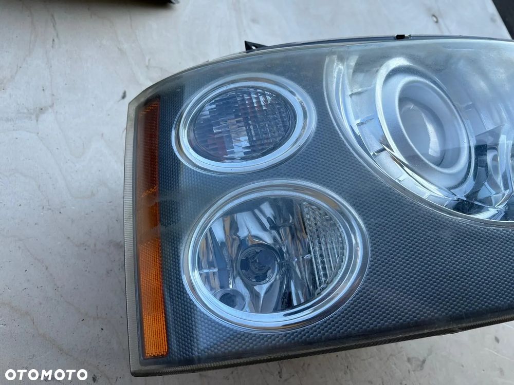 Lampa przednia przód prawa Xenon XBC501382 RHD Range Rover L322 LM Vogue Lift 2005-09 - 2