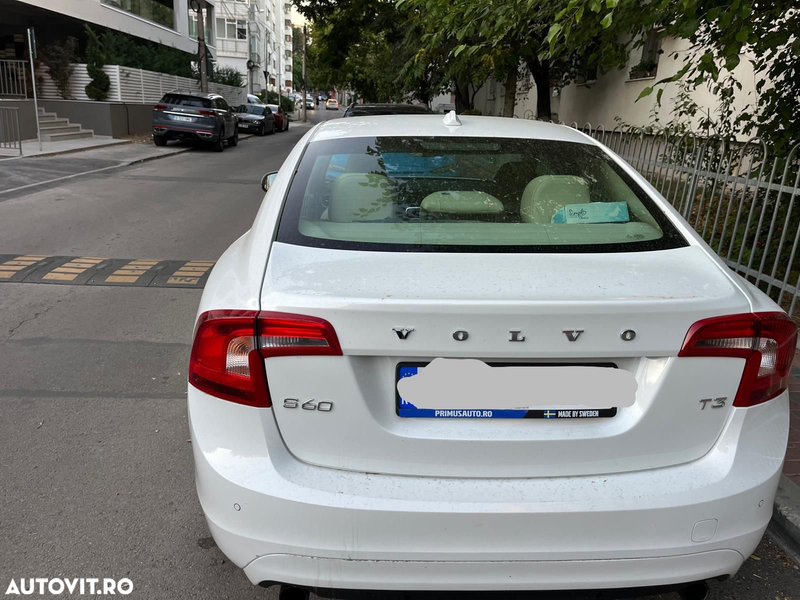Volvo S60 T3 Momentum - 3