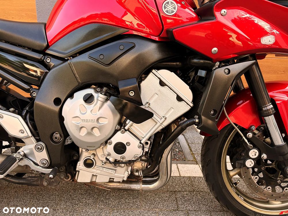 Yamaha FZ - 10