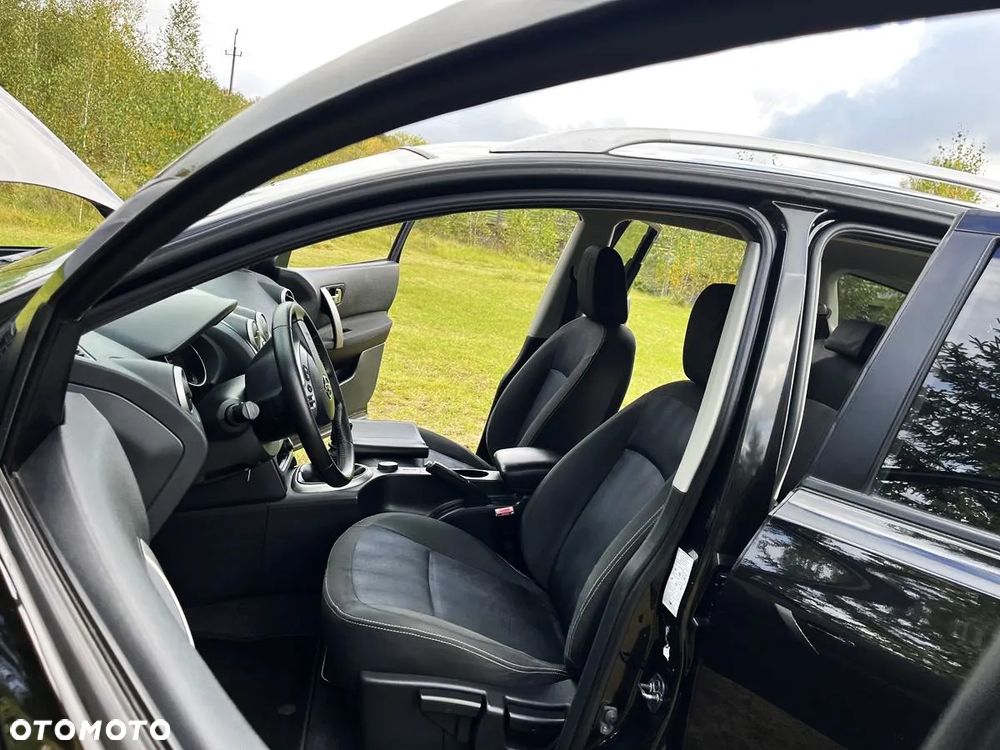 Nissan Qashqai+2 - 6