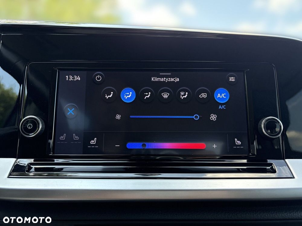 Ford Tourneo Connect 2.0 EcoBlue Titanium - 29