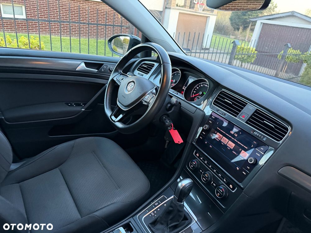 Volkswagen Golf 1.5 TSI BlueMotion ACT DSG Highline - 16