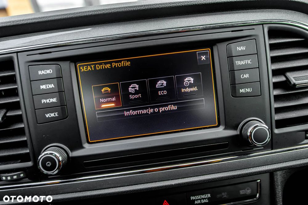 Seat Leon 1.8 TSI Start&Stop DSG FR - 32