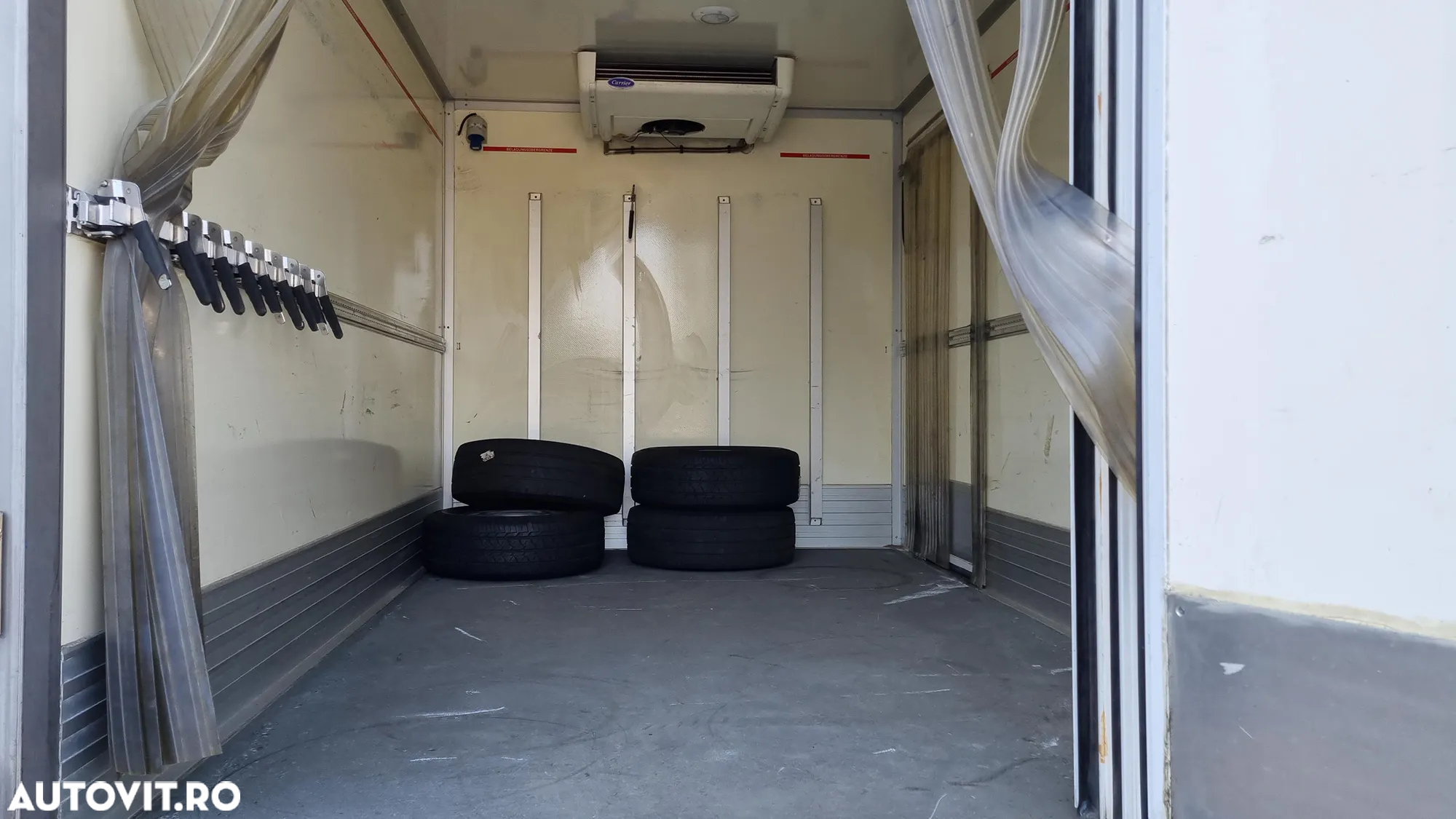 Mercedes-Benz Sprinter - 20