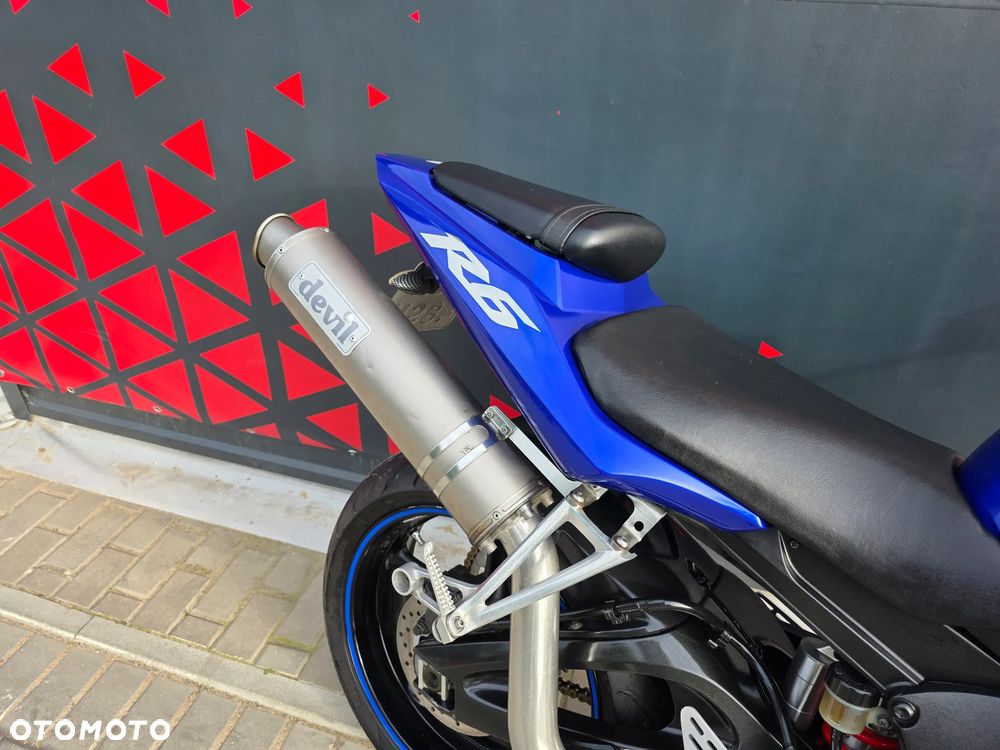 Yamaha R6 - 10