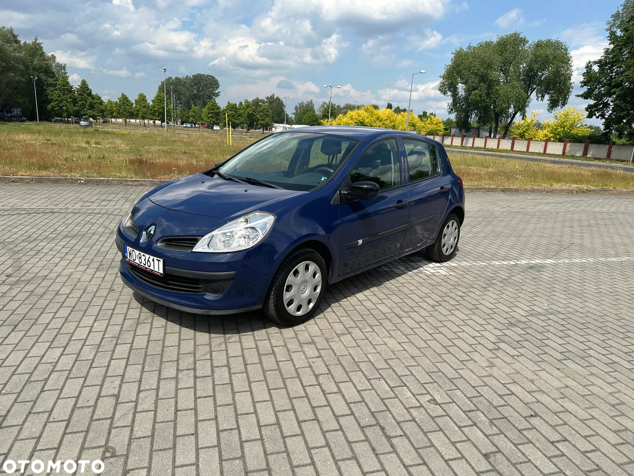 Renault Clio 1.2 16V Authentique - 2