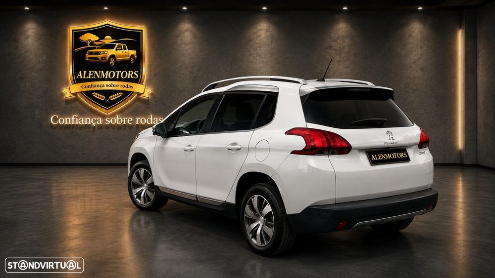 Peugeot 2008 1.2 PureTech Allure - 7