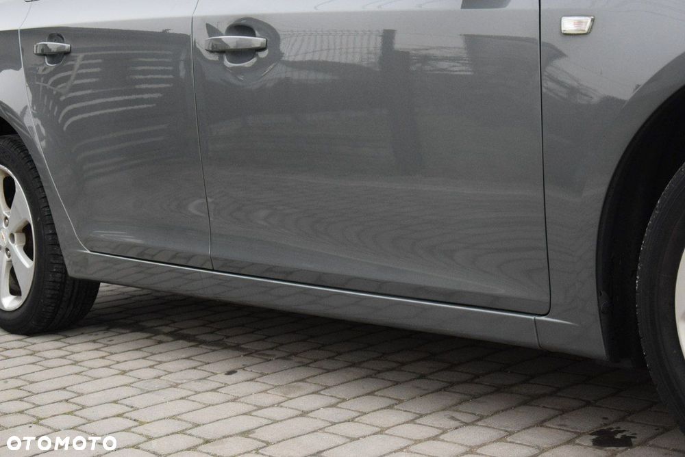 Chevrolet Cruze - 17