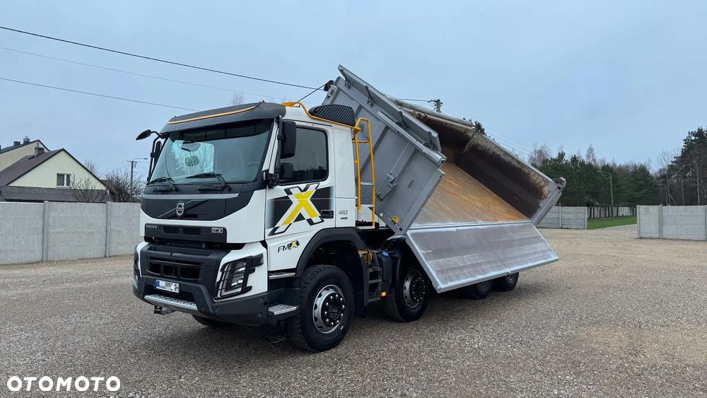 Volvo FMX 410  8X4 - 24