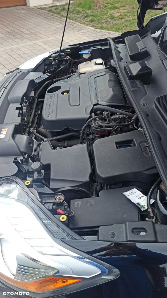 Ford Kuga 2.0 TDCi 4x4 Titanium - 23