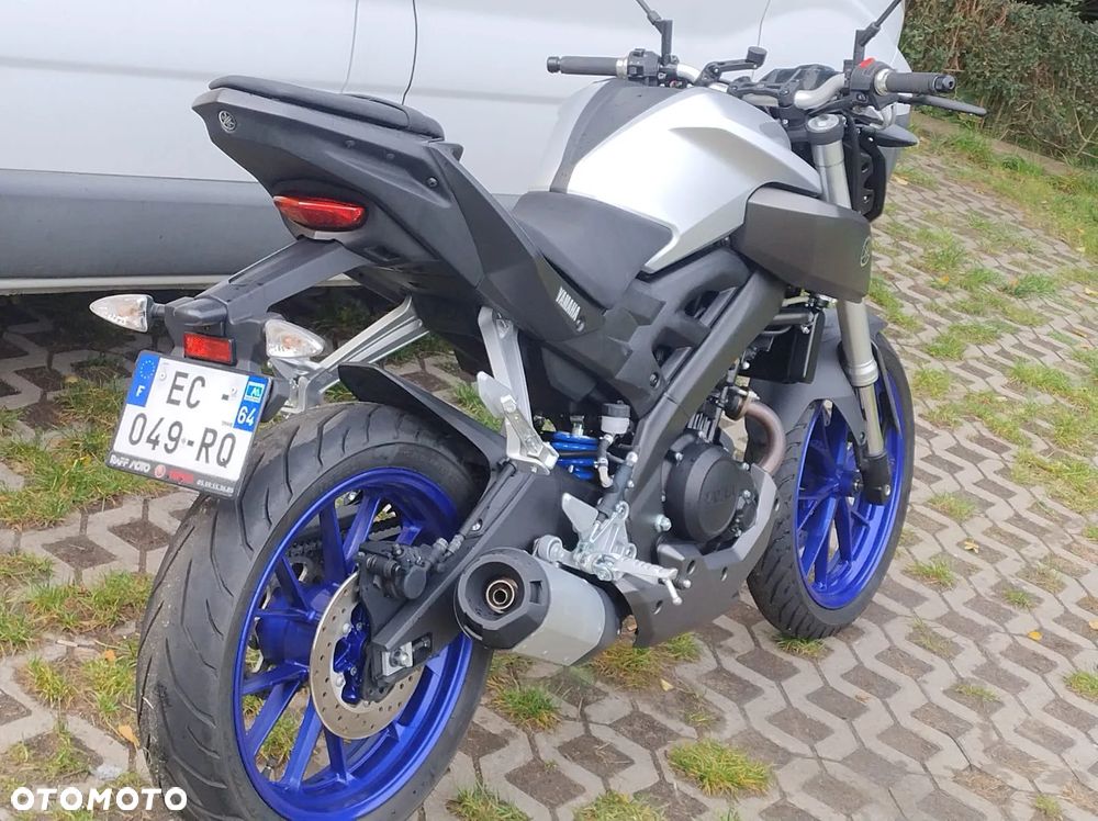 Yamaha MT - 4