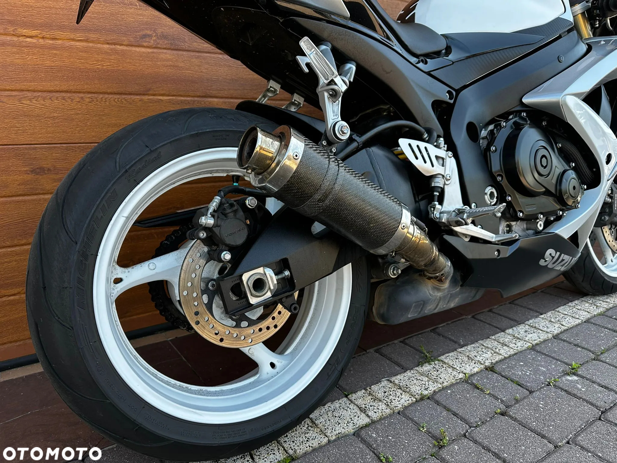 Suzuki GSX-R - 7