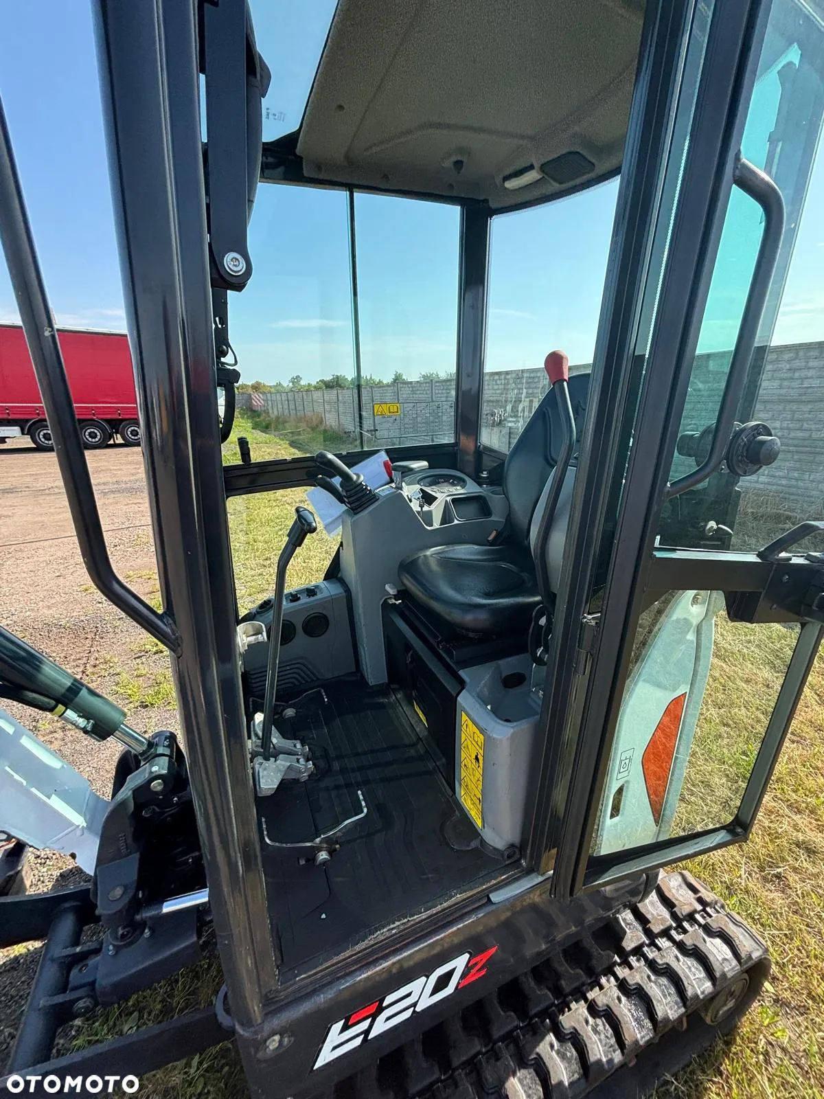 Bobcat E20Z 2024 679 mth Minikoparka 2t Kciuk ZTS LONG ARM Gwarancja - 5