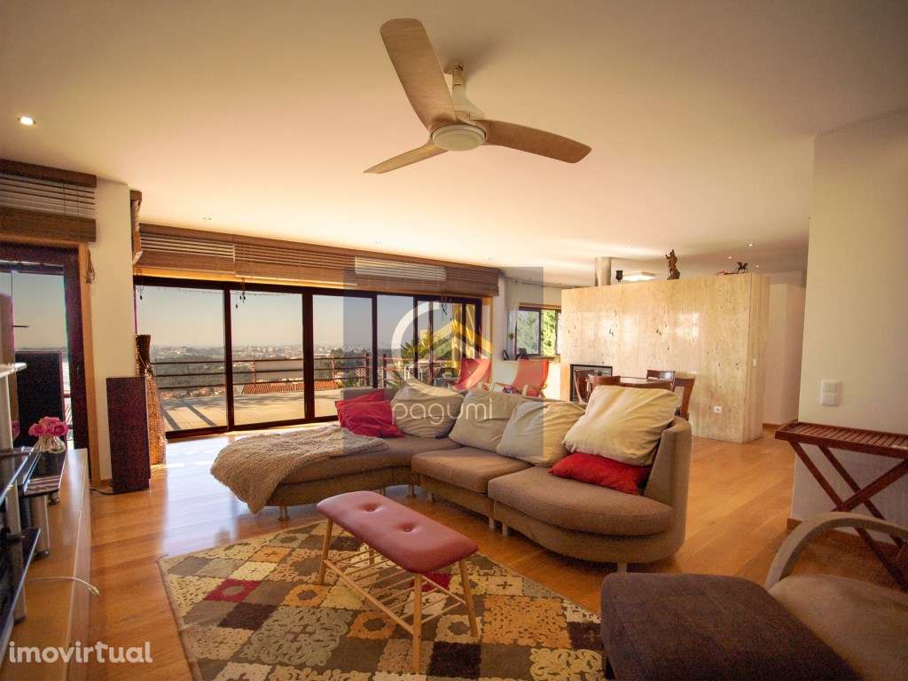 Moradia T8 com Vistas Panorâmicas - O Refúgio Perfeito em Gondomar - Grande imagem: 2/35